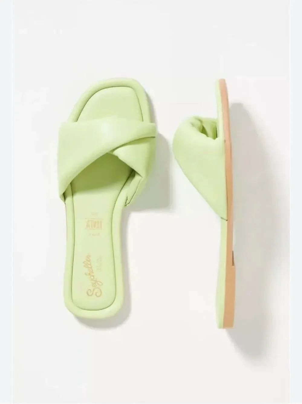 Seychelles Breath of Fresh Air sandals in soft green leather with puffy strap